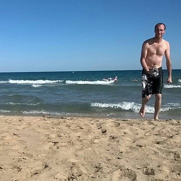 Profil de Félicien, 42 ans, rencontre gay à Rivecourt