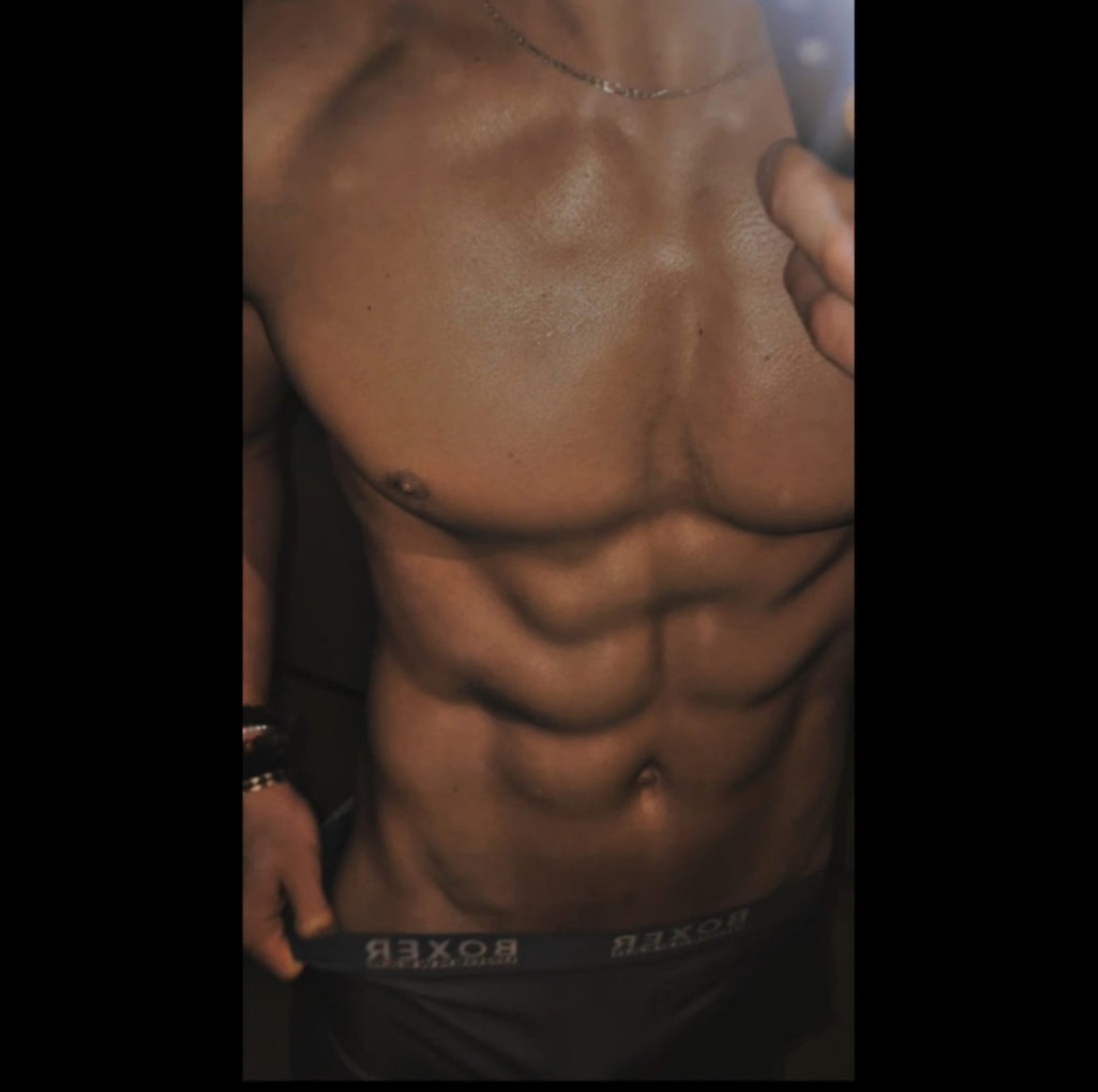 Profil de Lasana, 24 ans, rencontre gay à Médillac