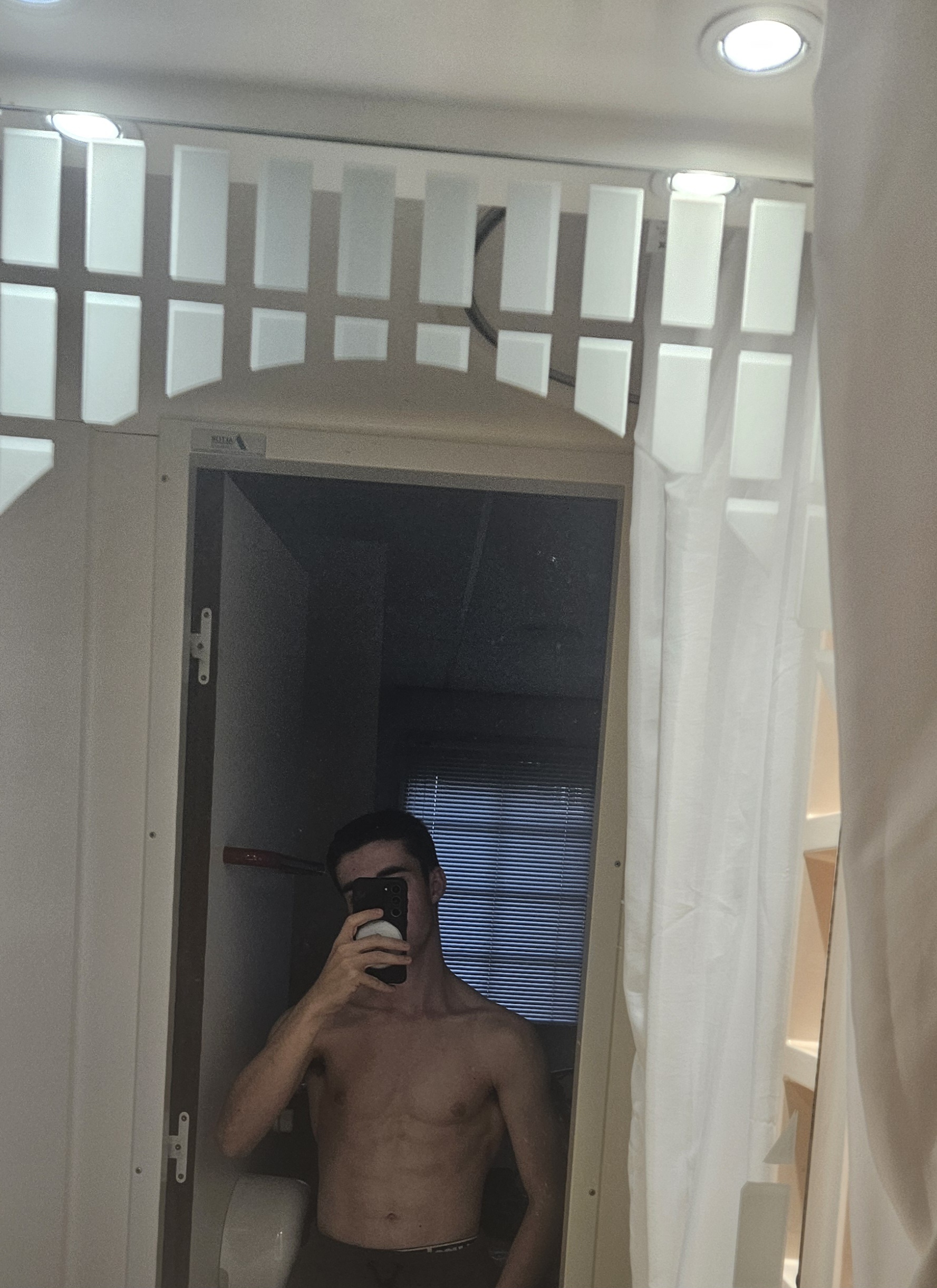 Profil de Loup, 21 ans, rencontre gay à Silly-le-Long