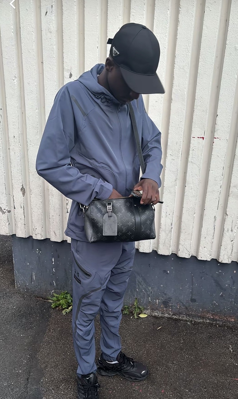 Profil de Ahmed-yacine, 21 ans, rencontre gay à LeVignau