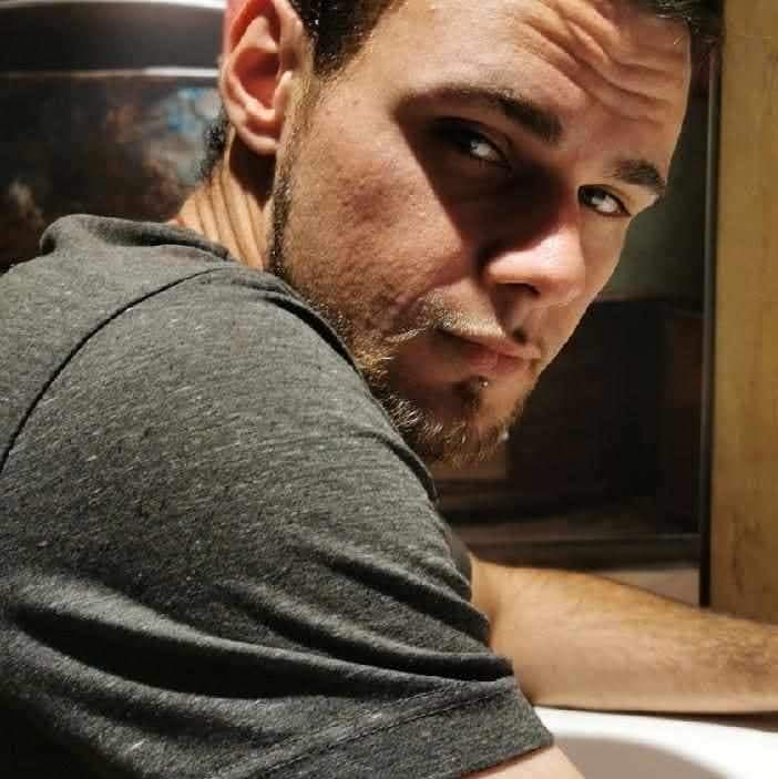 Profil de Théodore, 33 ans, rencontre gay à Delincourt
