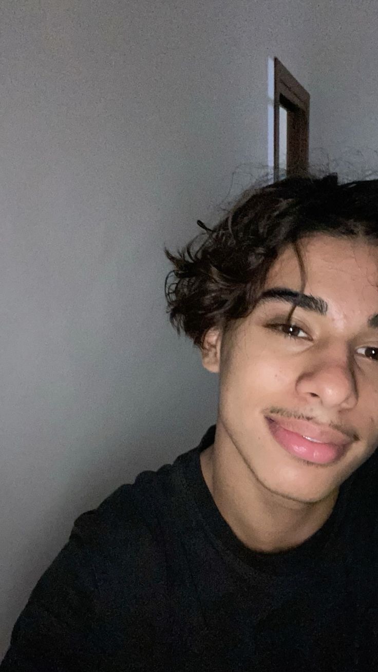 Profil de Dyclan, 18 ans, rencontre gay à Boves