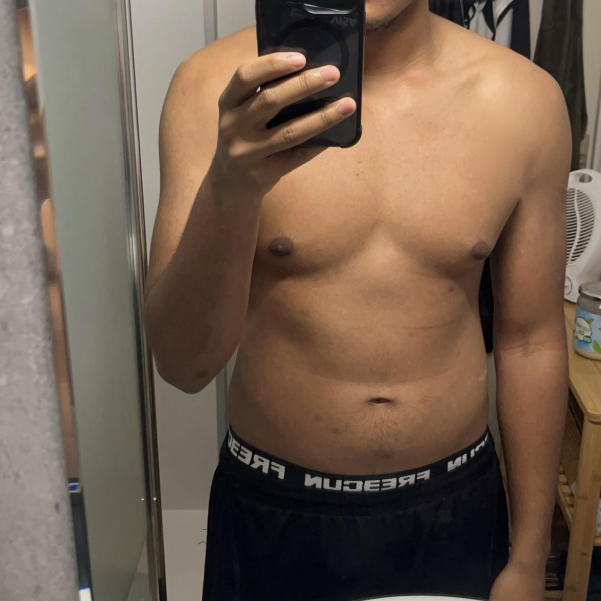 Profil de Shaan, 22 ans, rencontre gay à Woimbey