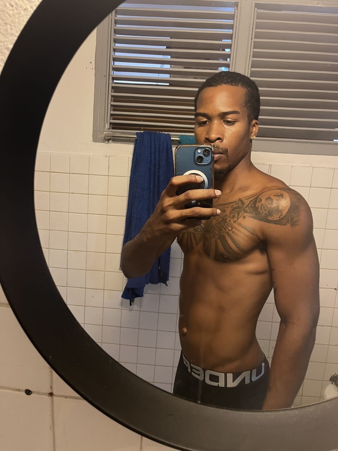 Profil de Ceylian, 34 ans, rencontre gay à Verjon