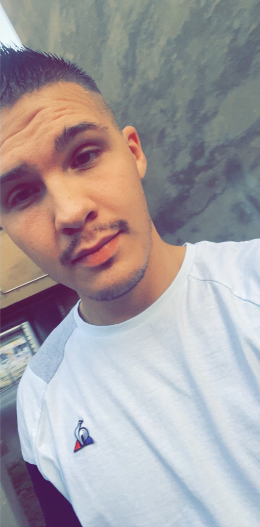 Profil de Yacoub, 24 ans, rencontre gay à Sarnois
