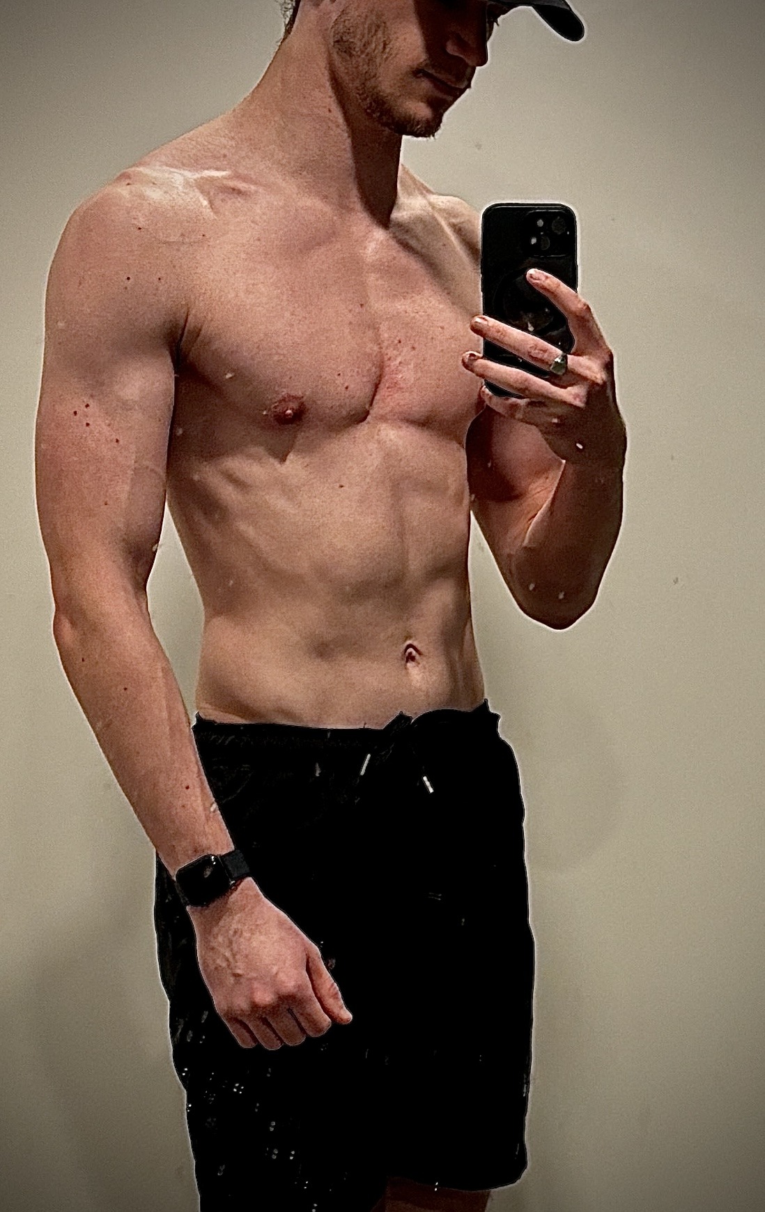 Profil de Kemi, 28 ans, rencontre gay à Champlive