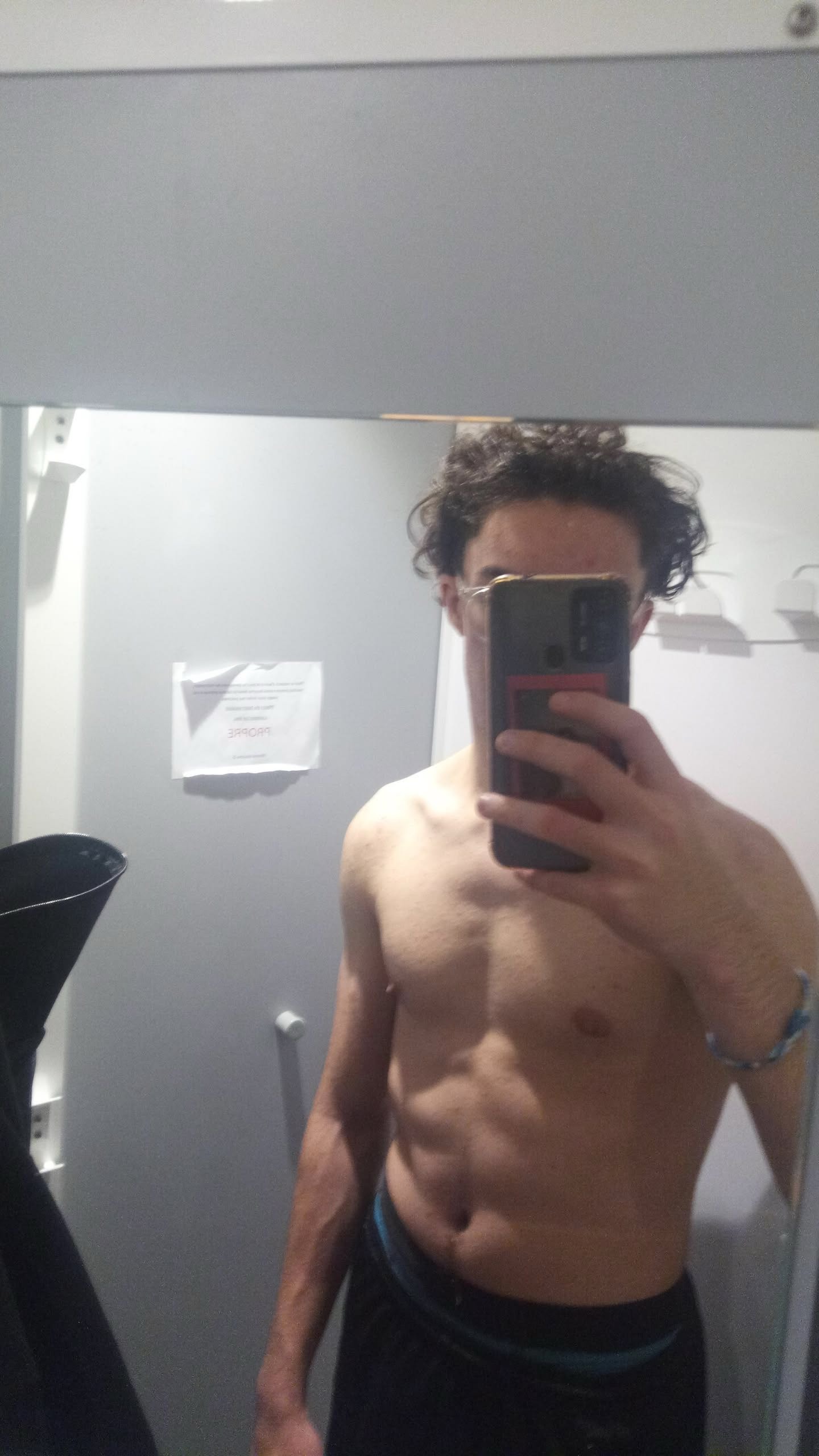 Profil de Denis, 22 ans, rencontre gay à Crapeaumesnil