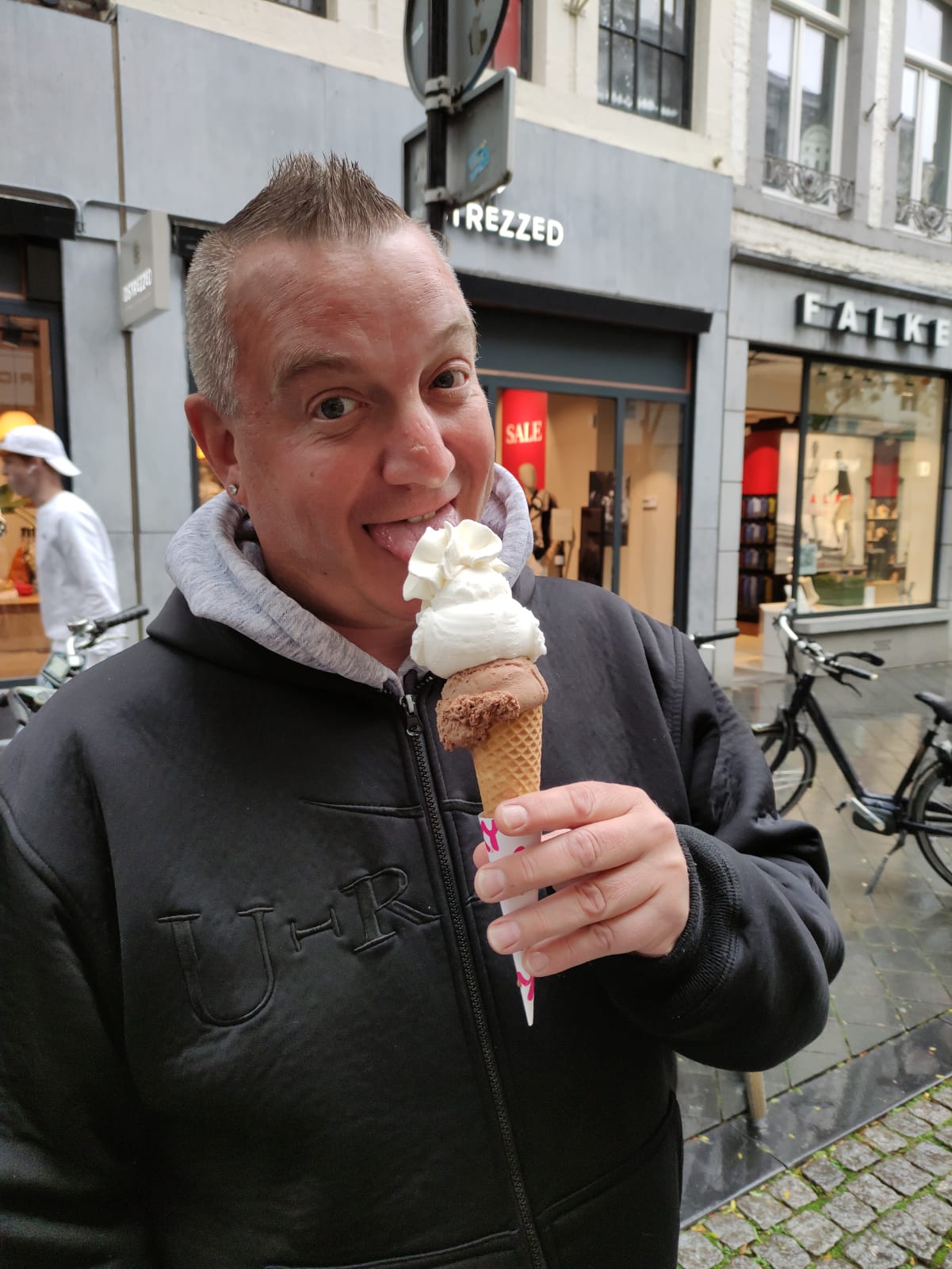 Profil de Faresse, 51 ans, rencontre gay à Rivecourt