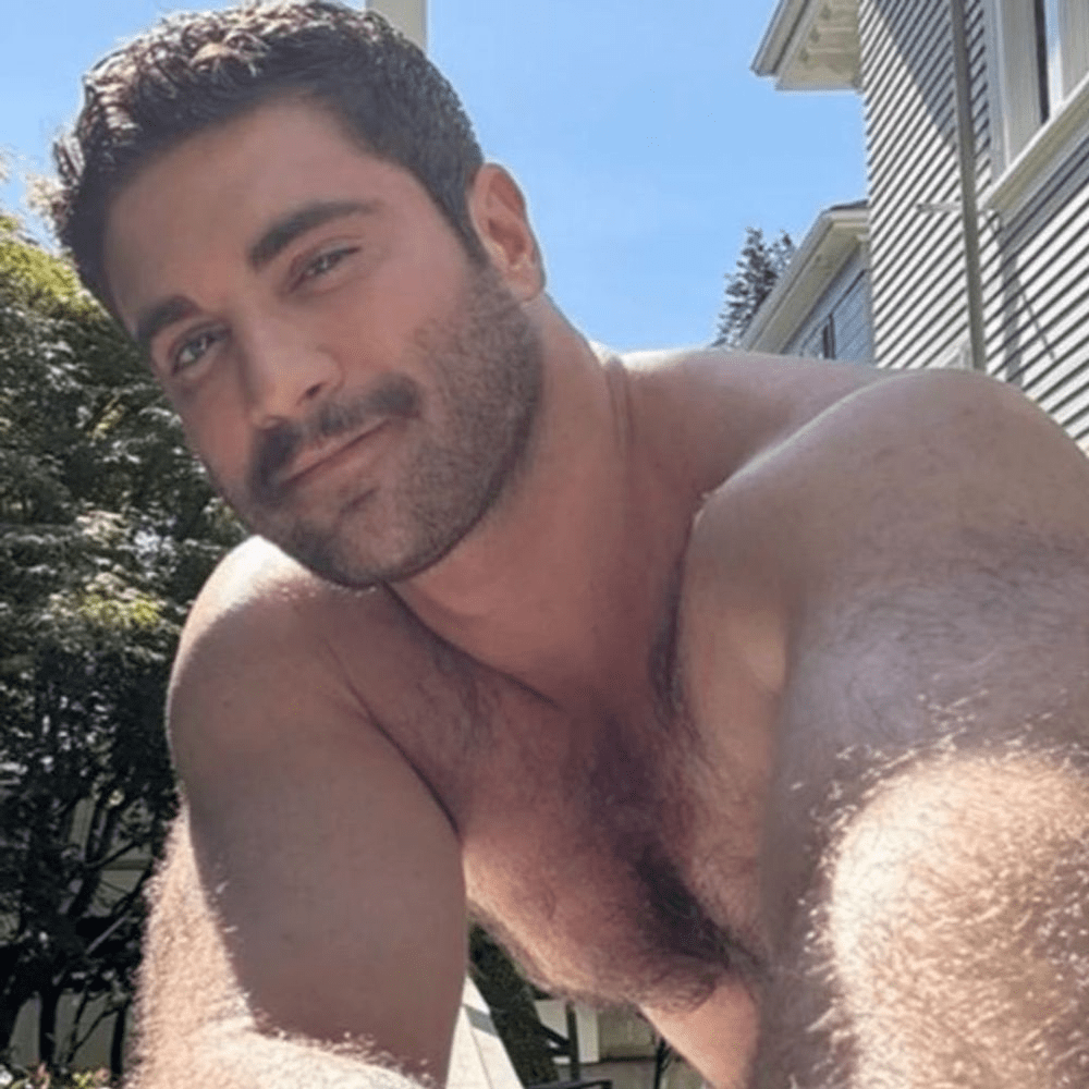 Profil de Cris, 24 ans, rencontre gay à Fouquebrune