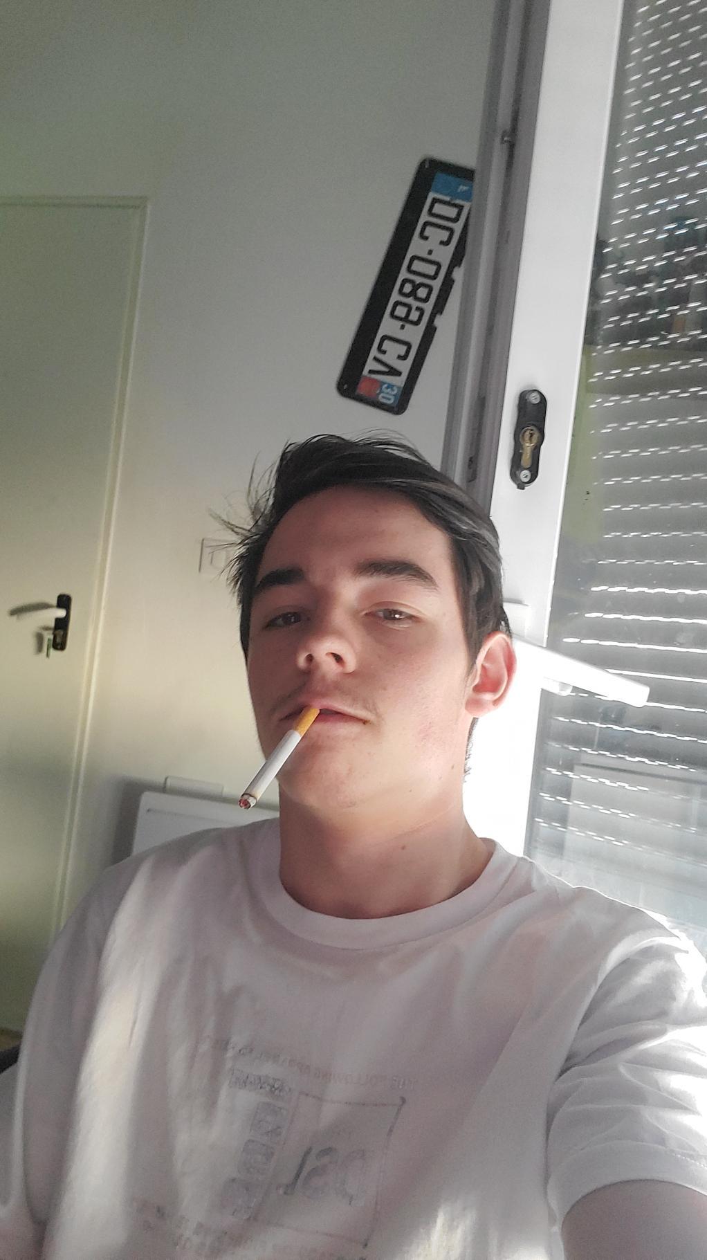 Profil de Brahima, 22 ans, rencontre gay à Raray