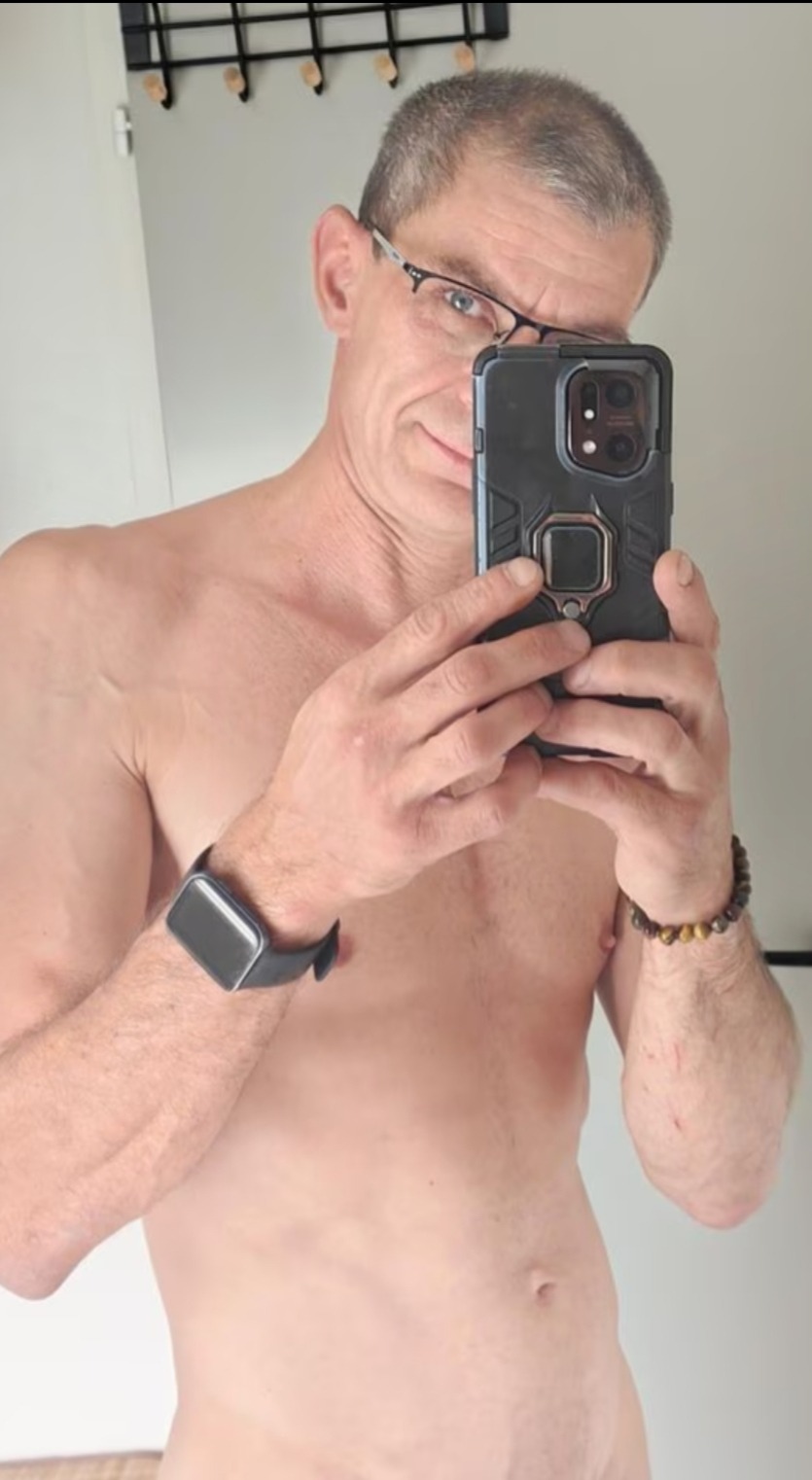 Profil de Charles-adrien, 51 ans, rencontre gay à Trévol